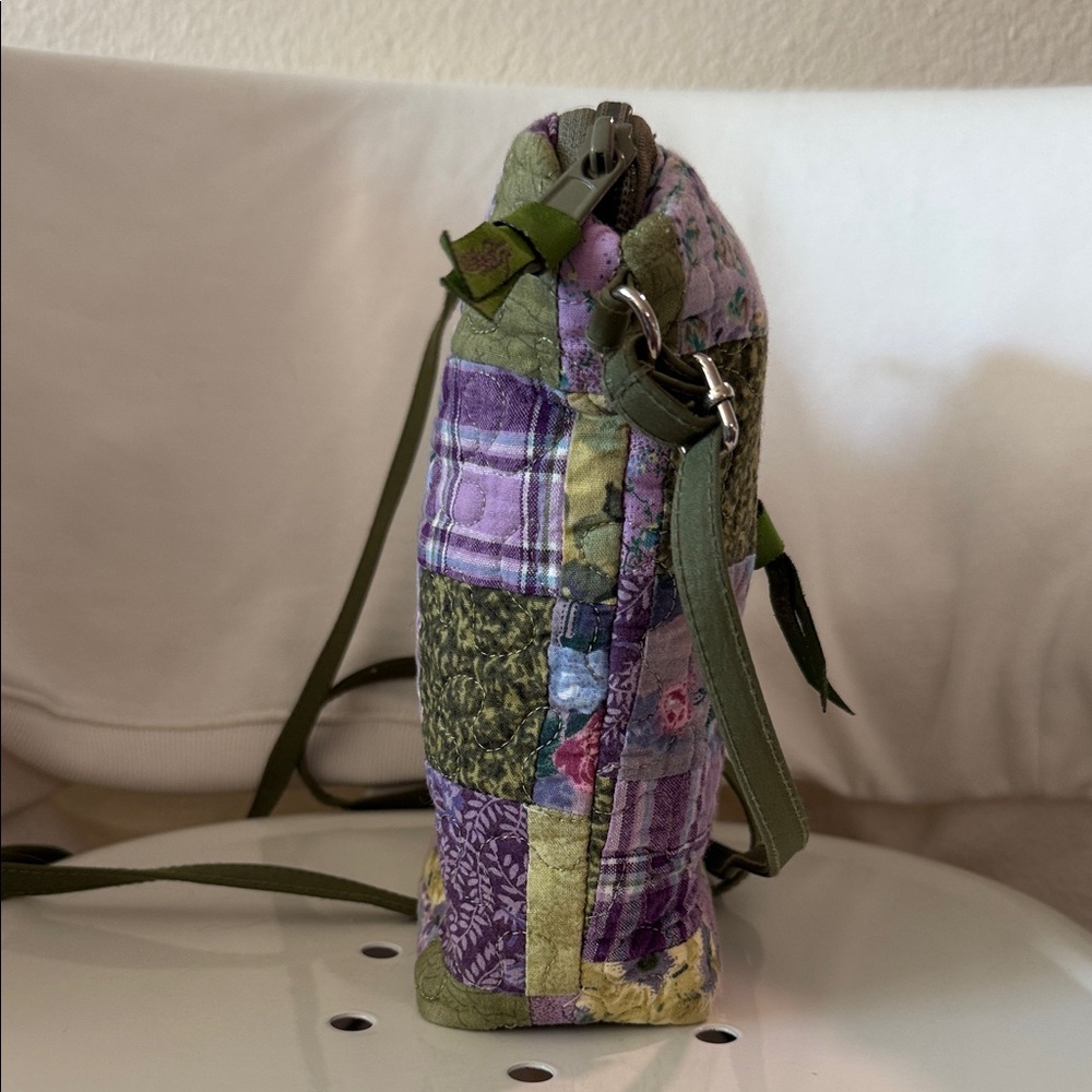 Donna Sharp Floral Patchwork Crossbody Handbag In… - image 4